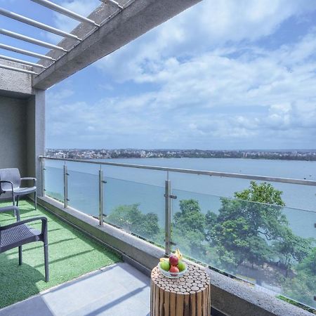 Grey Stone - Lakefront Penthouse Family Rooms Kolhapur Luaran gambar