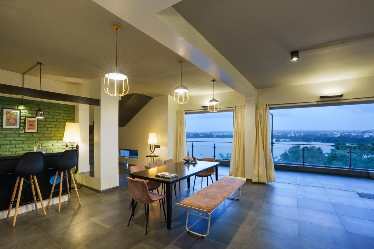 Grey Stone - Lakefront Penthouse Family Rooms Kolhapur Luaran gambar