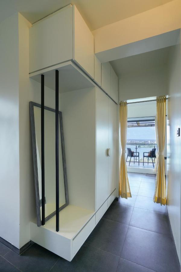 Grey Stone - Lakefront Penthouse Family Rooms Kolhapur Luaran gambar