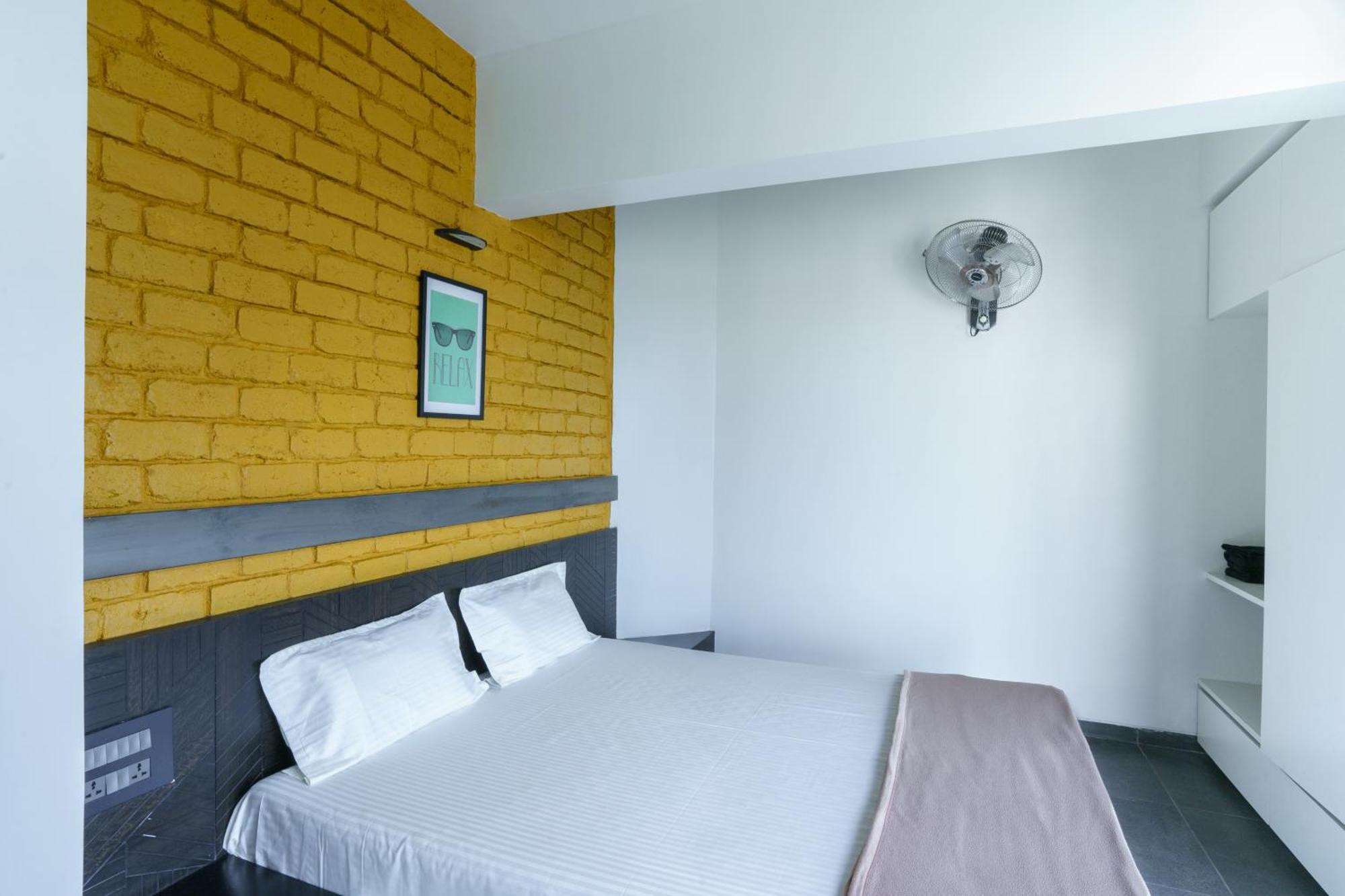 Grey Stone - Lakefront Penthouse Family Rooms Kolhapur Luaran gambar