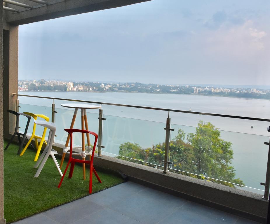 Grey Stone - Lakefront Penthouse Family Rooms Kolhapur Luaran gambar